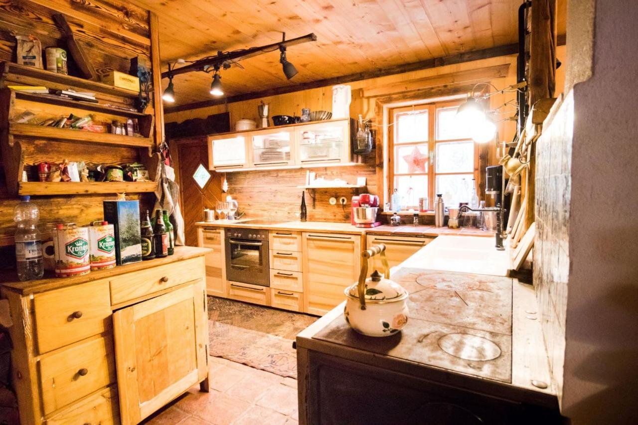 Almhuette Chalet Hirschfisch ボーデンスドルフ エクステリア 写真