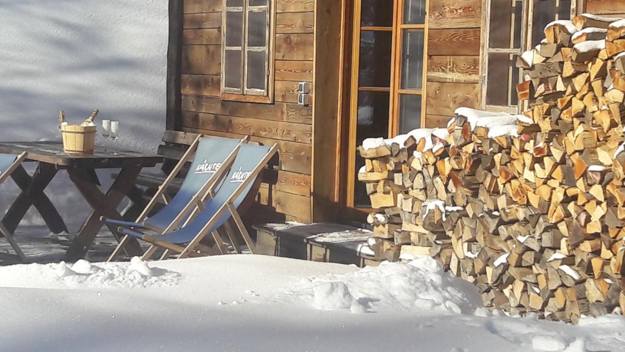 Almhuette Chalet Hirschfisch ボーデンスドルフ エクステリア 写真
